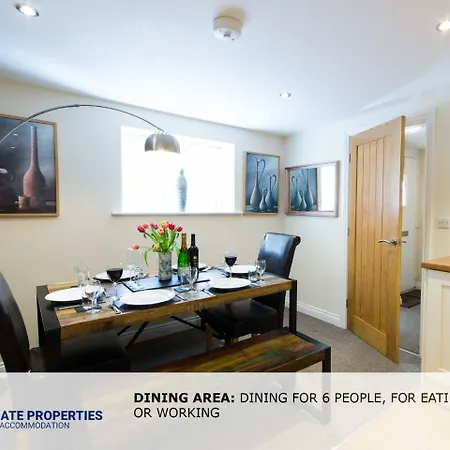 Sitwell - 3 Bedroomed Townhouse With Free Parking * Скарборо