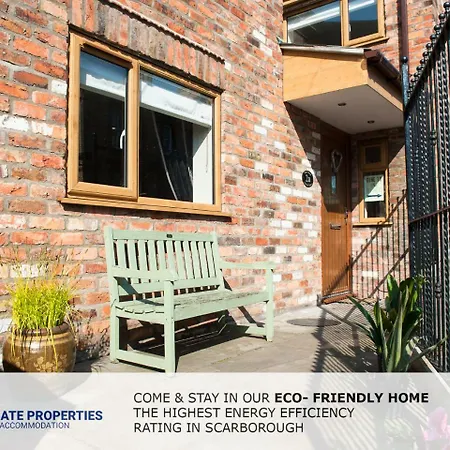 Sitwell - 3 Bedroomed Townhouse With Free Parking *