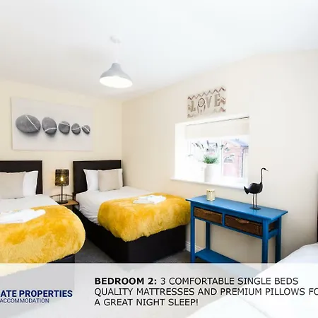 Sitwell - 3 Bedroomed Townhouse With Free Parking Дом отдыха