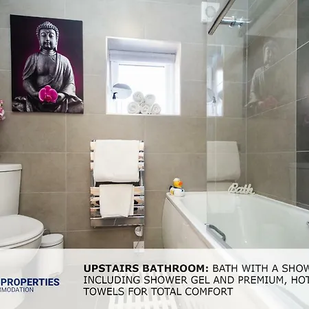 Sitwell - 3 Bedroomed Townhouse With Free Parking * Скарборо
